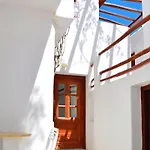 Aparthotel Pinelopi 3*