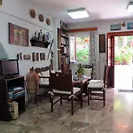 Pinelopi 3*