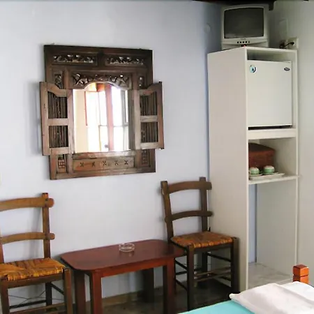 Pinelopi Aparthotel 3*