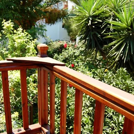 Aparthotel Pinelopi