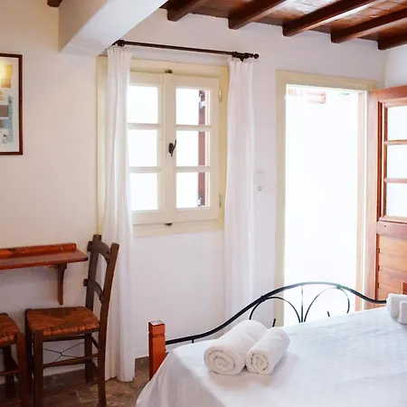 Apartmanhotel Pinelopi 3*